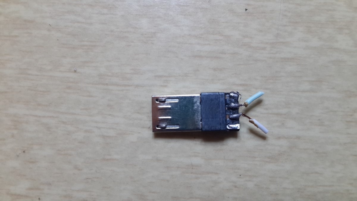 USB micro connector