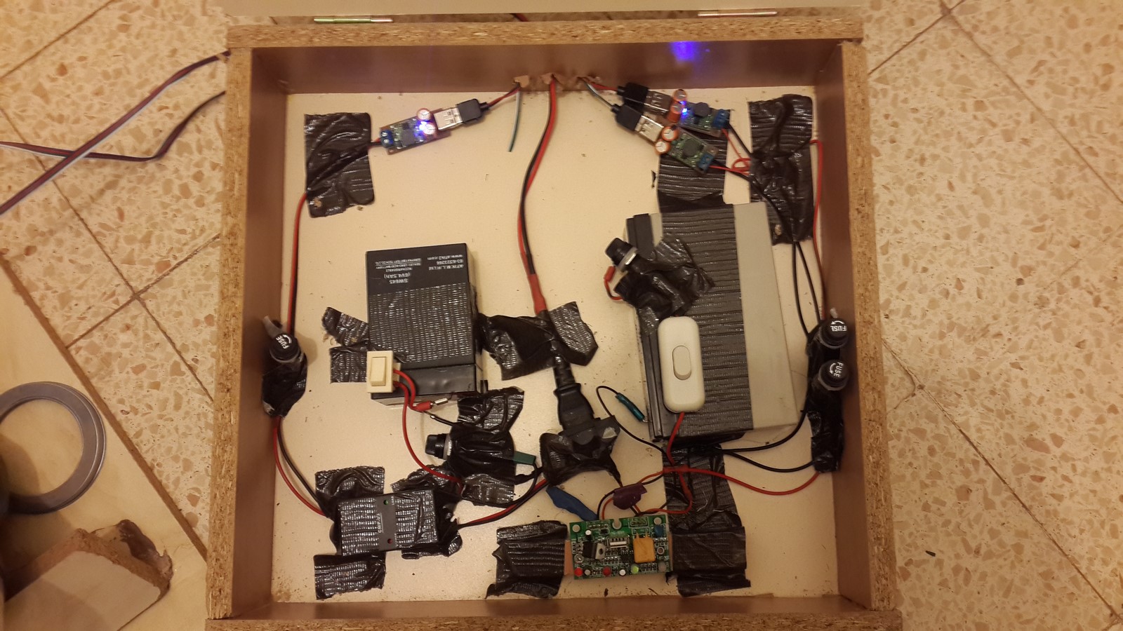 solar phone charging station - Basics all