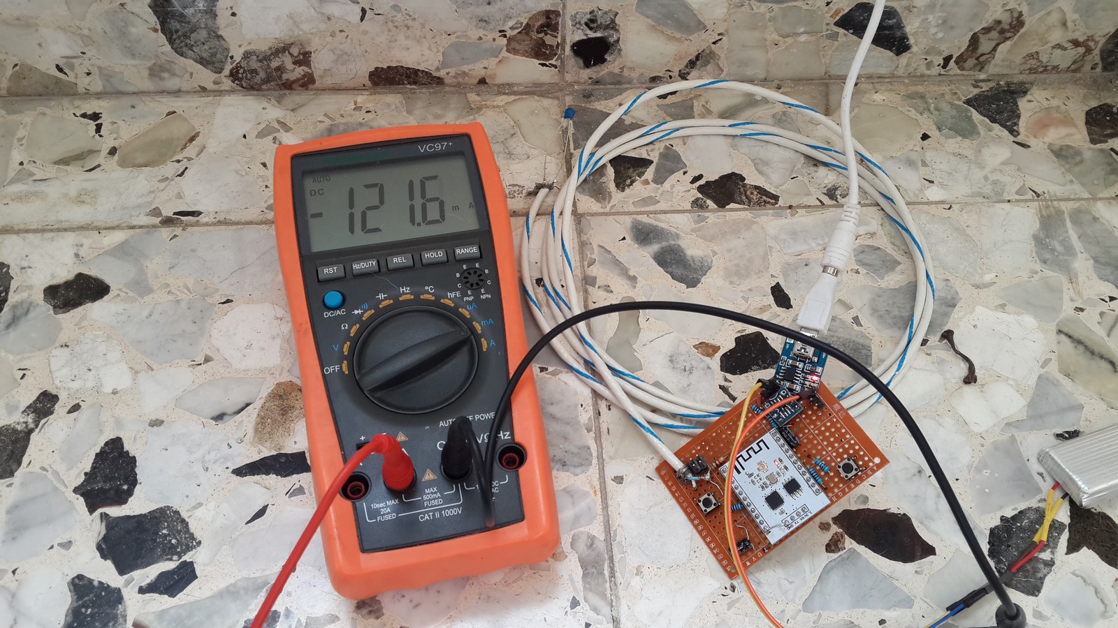 Solar power ESP8266 sleep mode charging battery